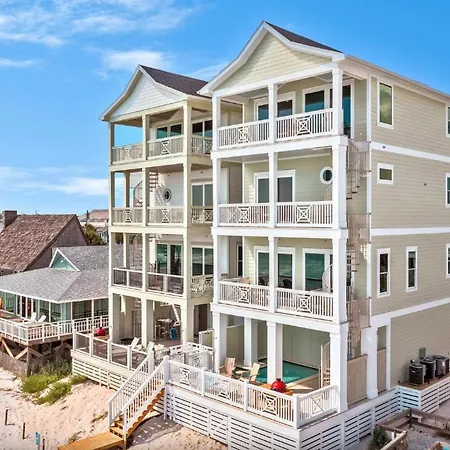 Pineapple Paradise! 6Br 7Ba Beachfront House! Private Pool! Grill! Sleeps 16!